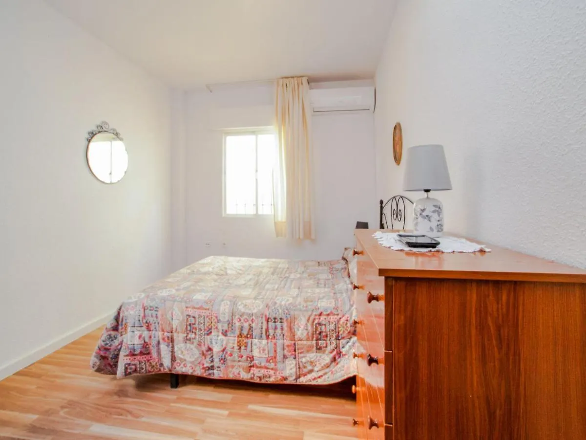 Welcoming Holiday Home In Malaga With Patio Spanien